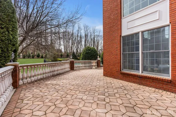 $2,950,000 | 31 Hillcrest Drive, Colts Neck, NJ 07722