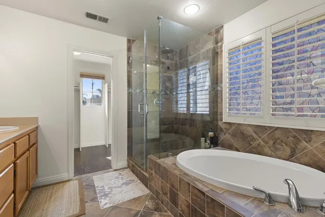 an empty room with a empty space