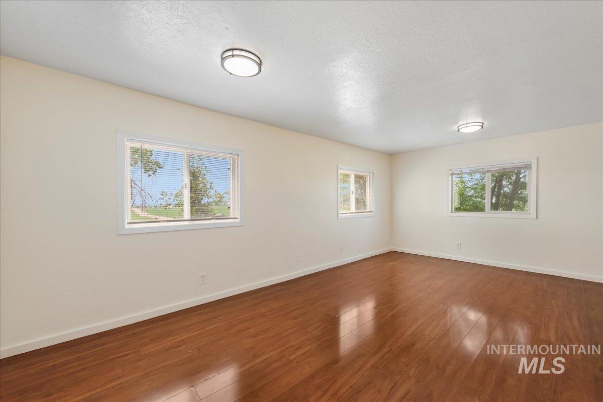 14490 Sand Hollow Road Caldwell, ID 83607 - Photo 17 of 50 1st Primary Suite (14490)