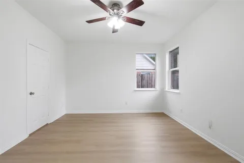 $340,000 | 519 Mattie Lane, Lake Dallas, TX 75065