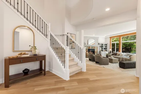 $1,950,000 | 3463 Northeast Madison Way, Issaquah, WA 98029