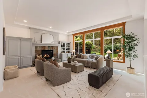 $1,950,000 | 3463 Northeast Madison Way, Issaquah, WA 98029