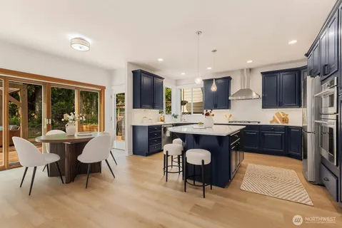 $1,950,000 | 3463 Northeast Madison Way, Issaquah, WA 98029