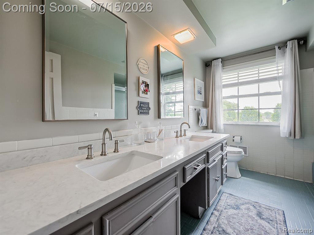 6730 Meadowlake Road Bloomfield Hills, MI 48301 - Photo 30 of 72
