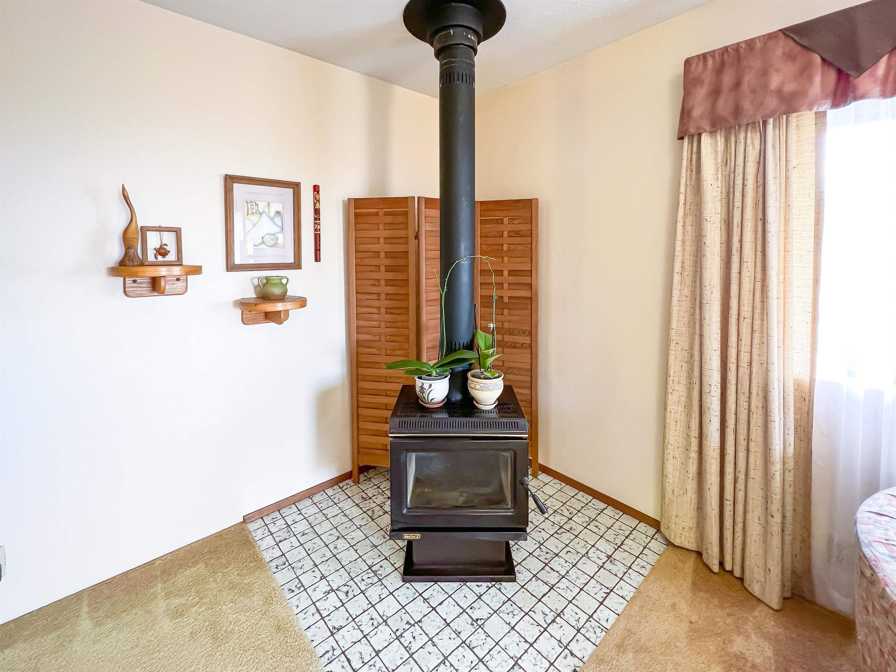 76 Mano Drive Kula, HI 96790 - Photo 15 of 30 a front view of a house with wooden floor