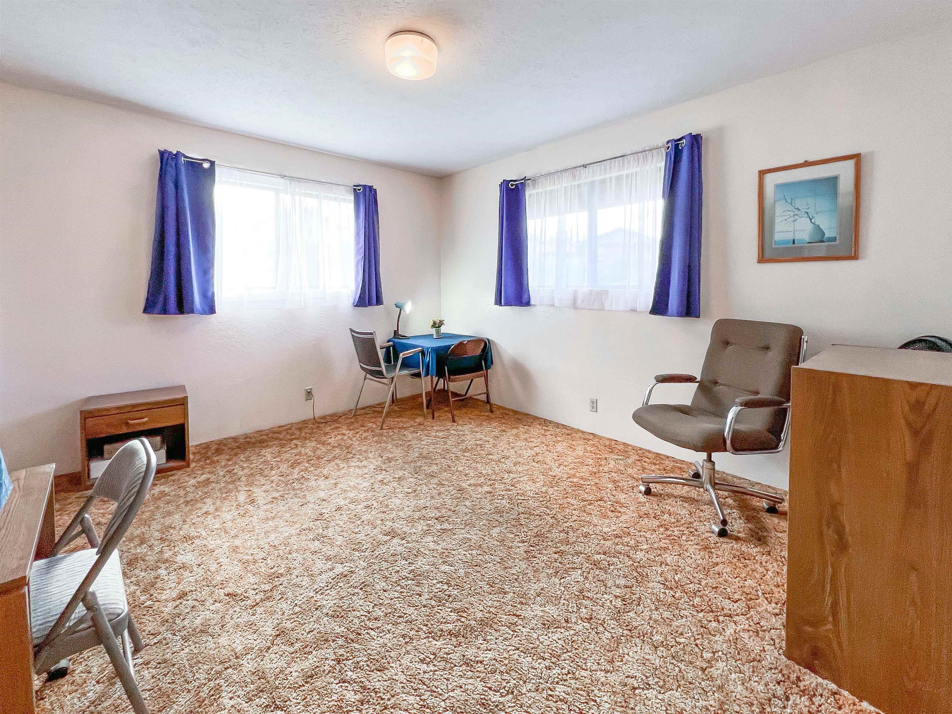 76 Mano Drive Kula, HI 96790 - Photo 20 of 30 a living room with furniture and a window