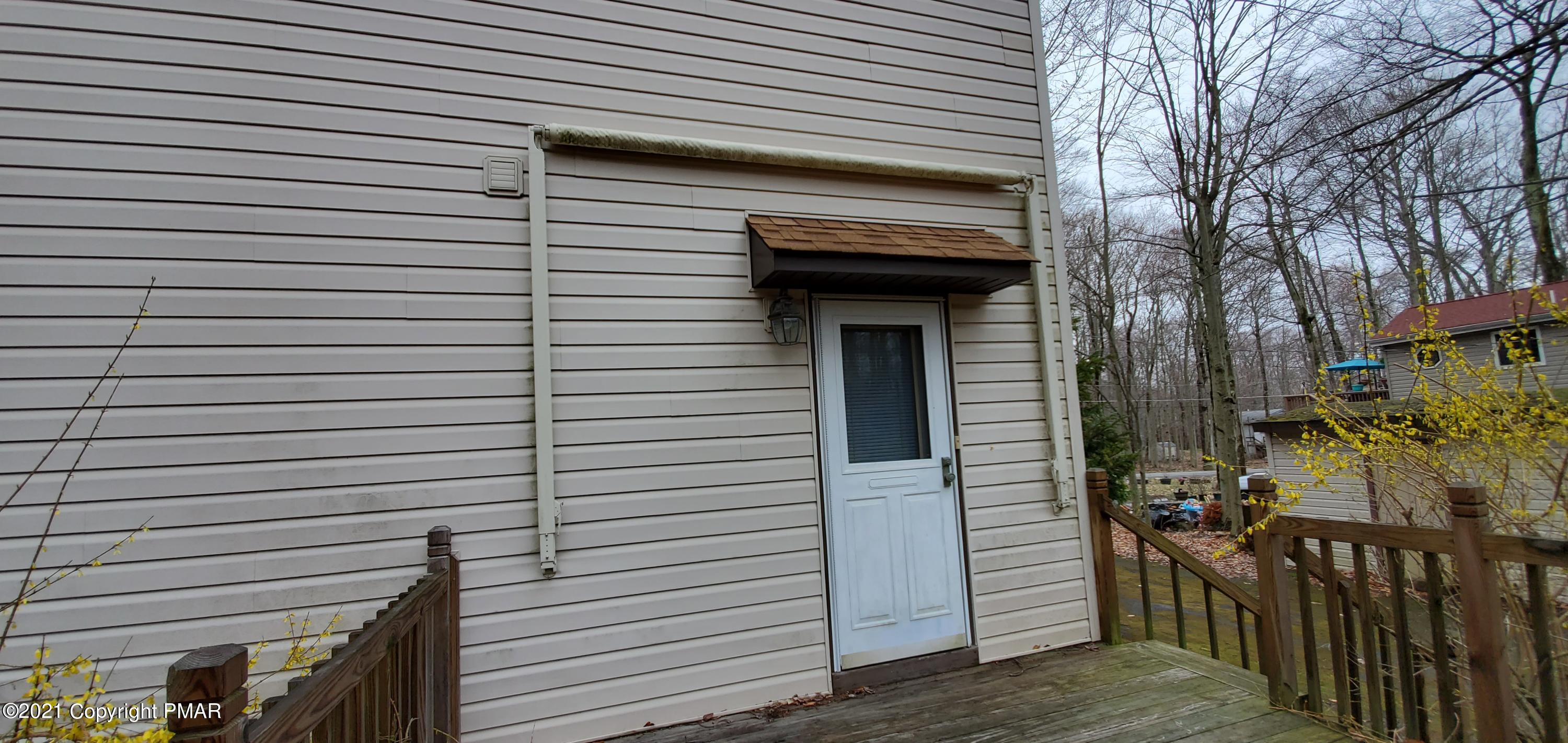 3339 Oberon Road Tobyhanna, PA 18466 - Photo 20 of 20 retractable awning