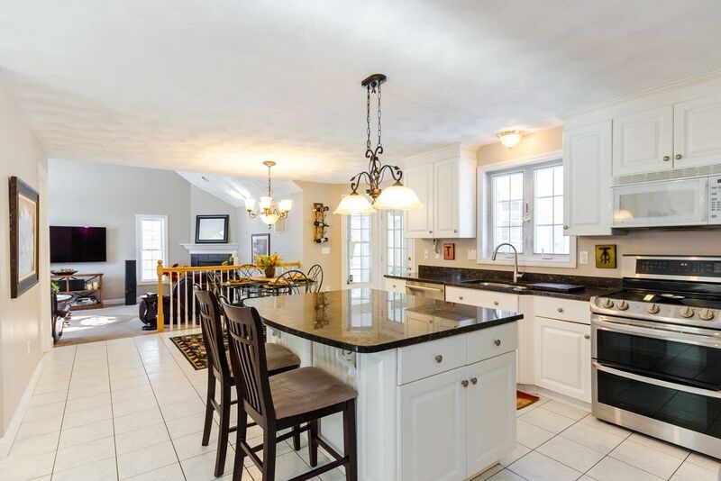 30 Greenhaven Road Salem, NH 03079 - Photo 14 of 34