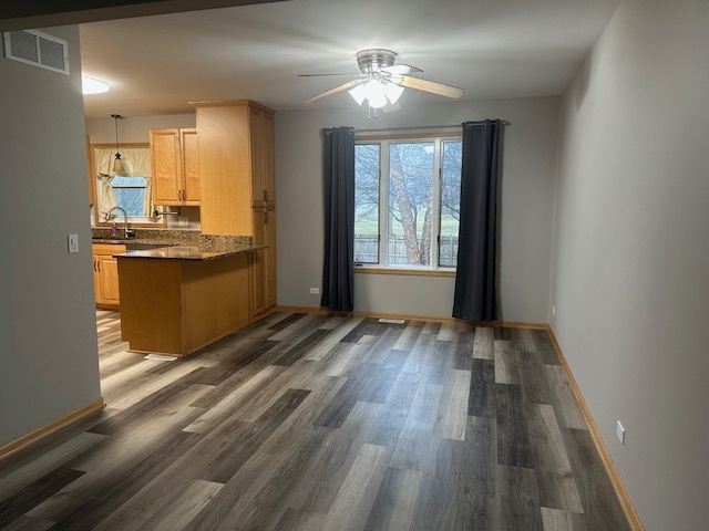 590 Alice Place Elgin, IL 60123 - Photo 4 of 27
