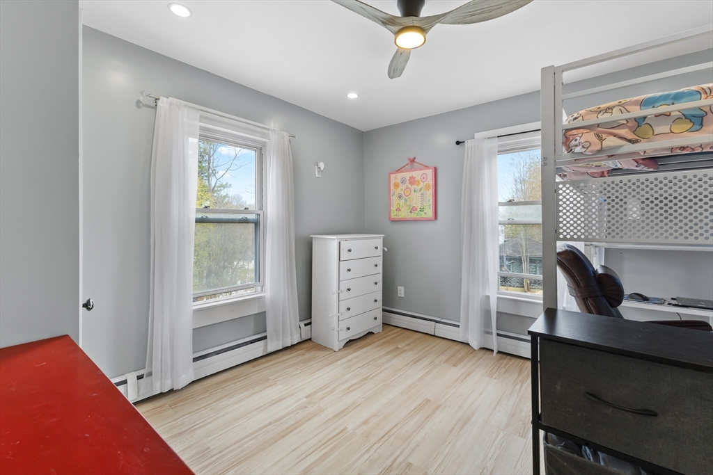 43 Allen Street Gardner, MA 01440 - Photo 12 of 41