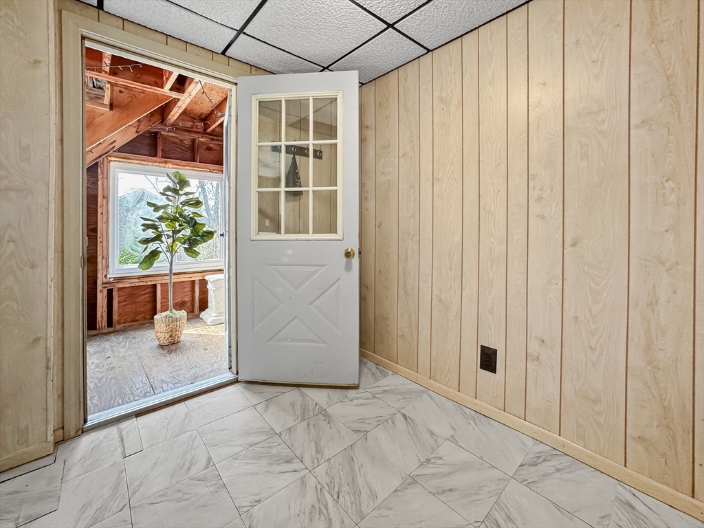 43 Allen Street Gardner, MA 01440 - Photo 15 of 41
