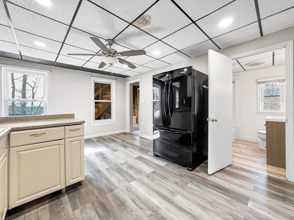 43 Allen Street Gardner, MA 01440 - Photo 17 of 41