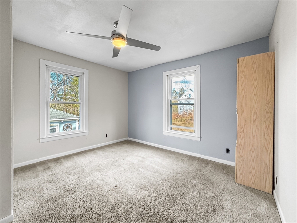 43 Allen Street Gardner, MA 01440 - Photo 19 of 41