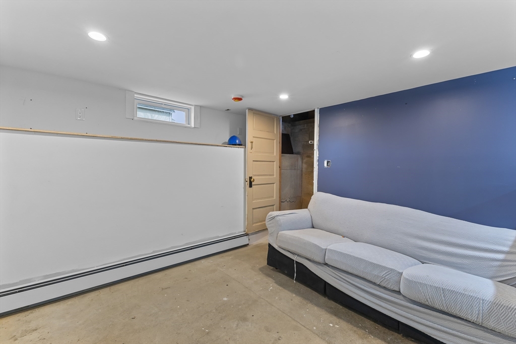43 Allen Street Gardner, MA 01440 - Photo 31 of 41