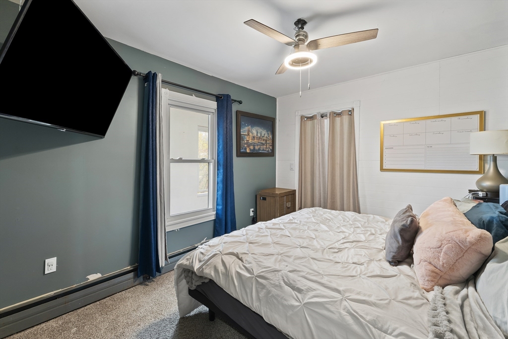 43 Allen Street Gardner, MA 01440 - Photo 8 of 41