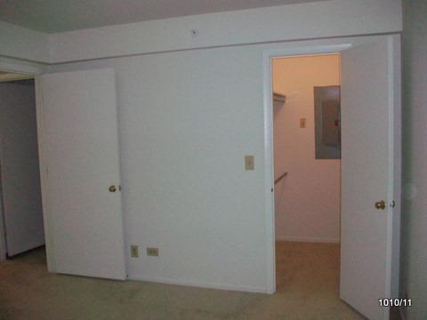 2342 South Goebbert Road, Unit 2077 Arlington Heights, IL 60005 - Photo 11 of 15