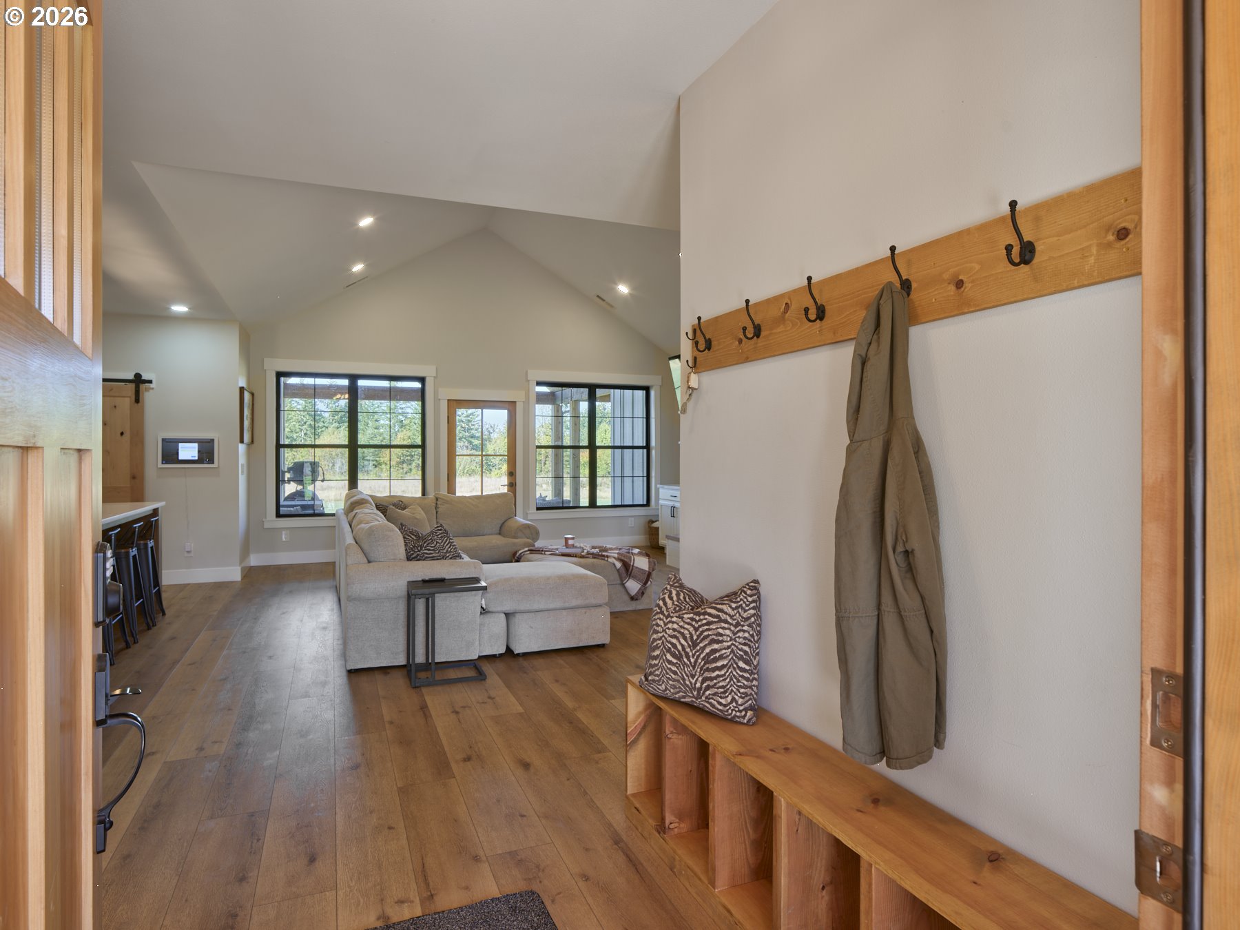 422 Park Road Winlock, WA 98596 - Photo 9 of 48 Entrance/Foyer