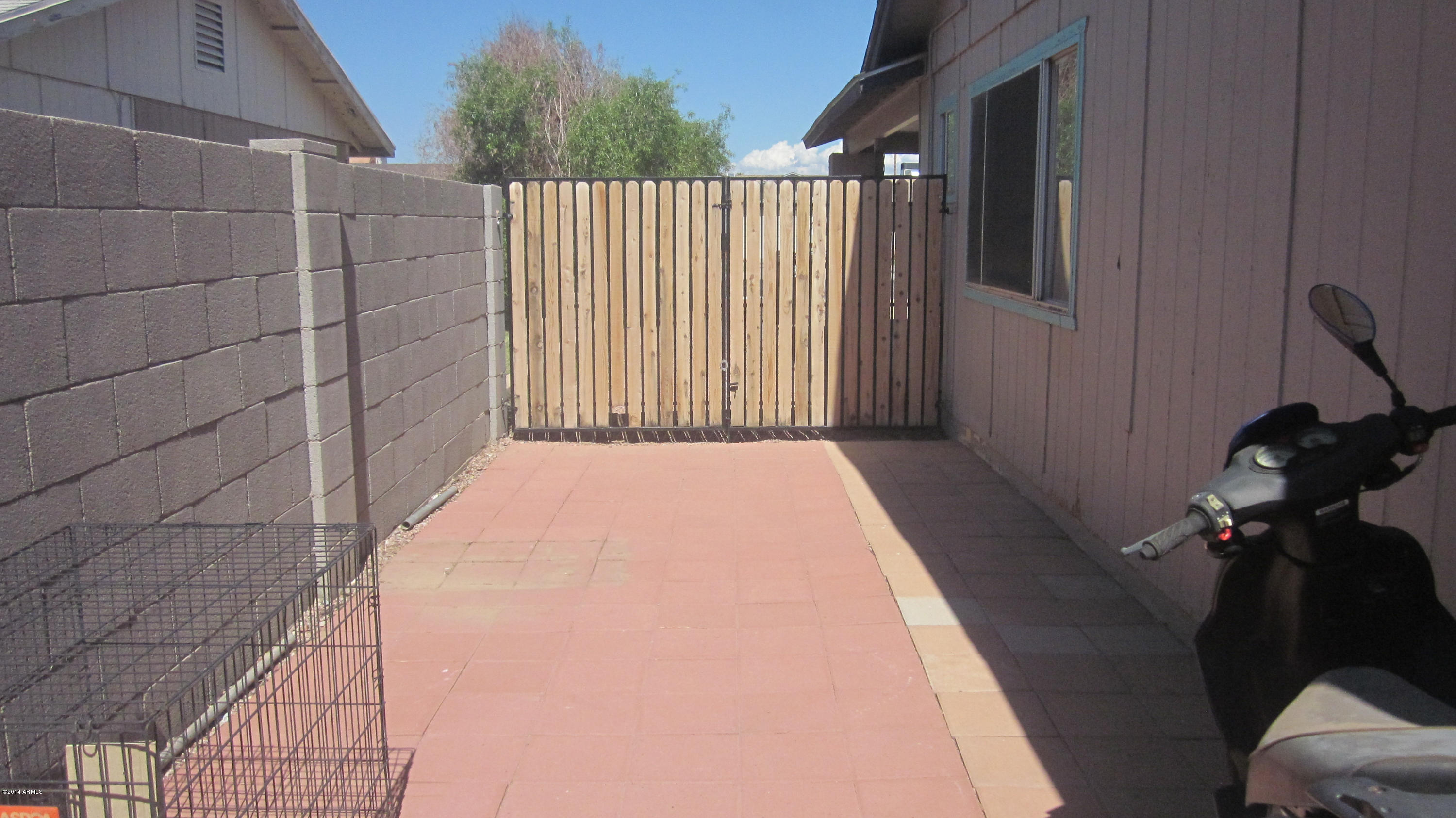 7301 West Hatcher Road Peoria, AZ 85345 - Photo 6 of 13 IMG_5642
