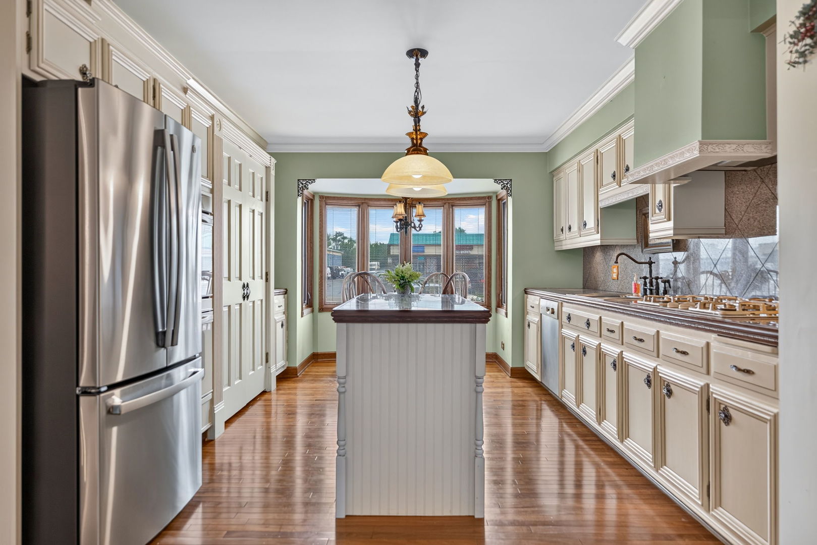 304 East Irving Park Road Roselle, IL 60172 - Photo 4 of 53 Gallery Image 4