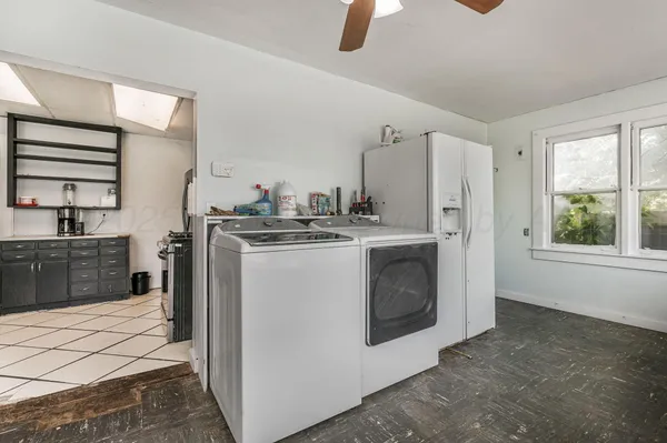 $99,900 | 300 East 4th Street, Clarendon, TX 79226