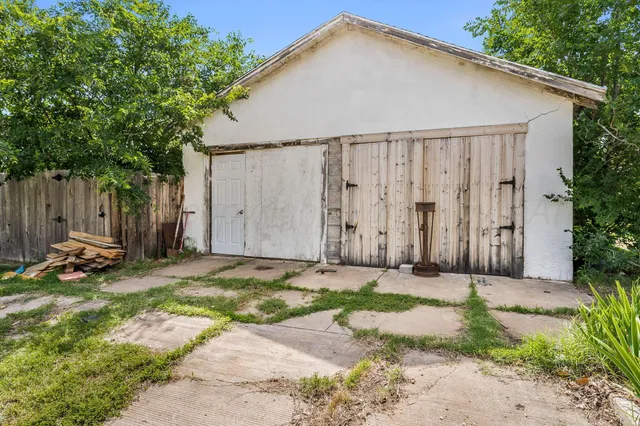 a backyard of a house