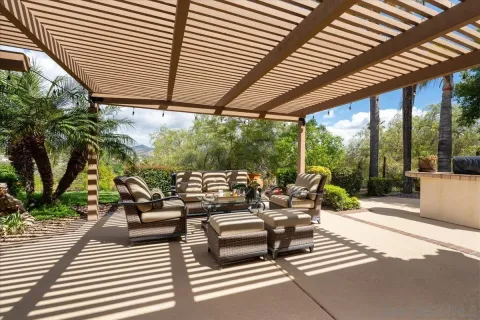$1,495,000 | 328 Montecito Glen, Escondido, CA 92025