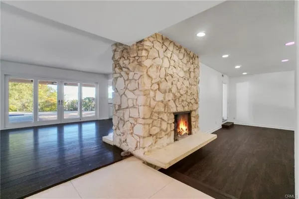 $7,500 | 16922 Oak View Drive, Encino, CA 91436