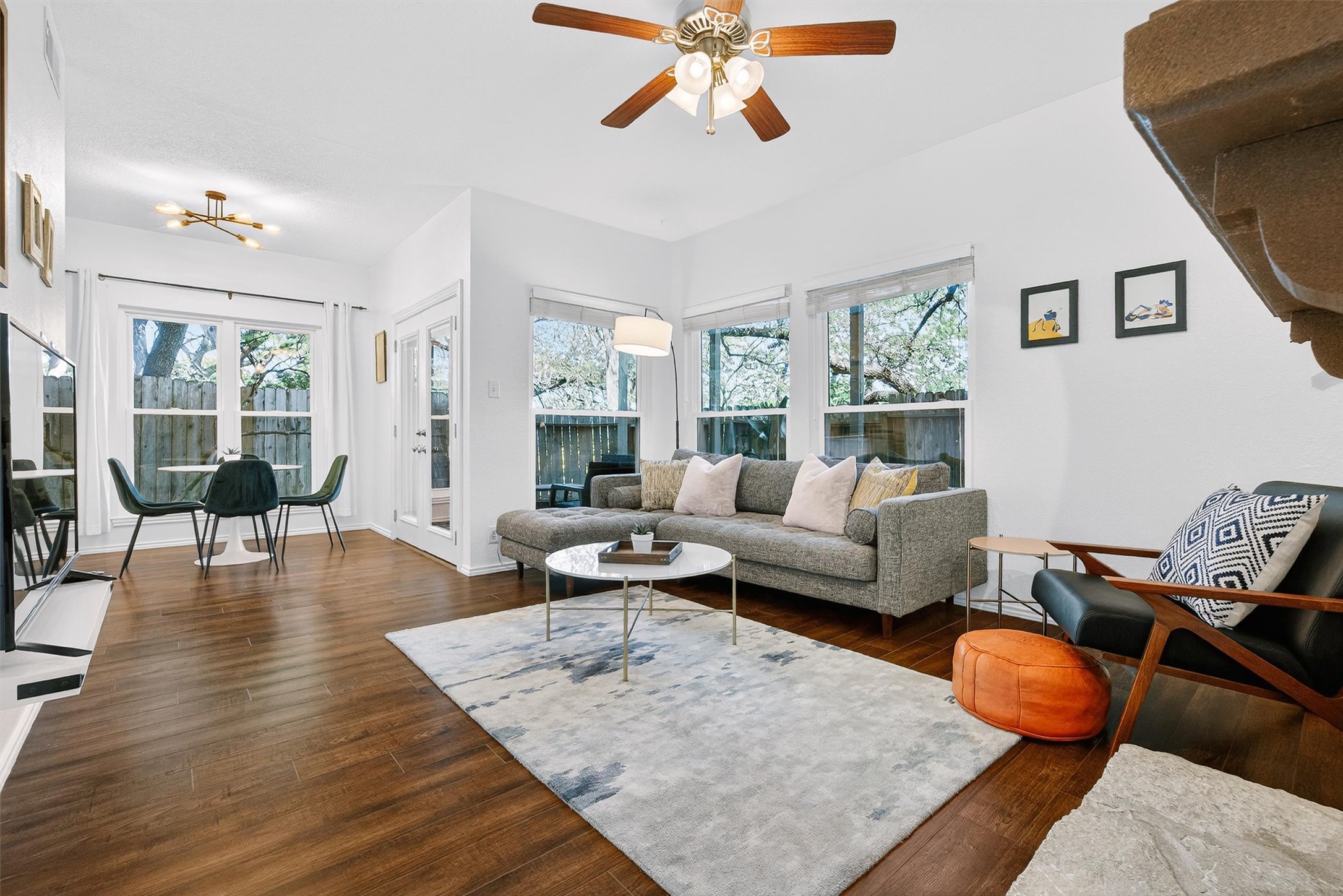 3809 Spicewood Springs Road, Unit 103 Austin, TX 78759 - Photo 5 of 39 Lots of natural light.