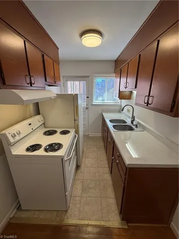 $825 | 1610 Northwest Boulevard, Unit A, Winston-Salem, NC 27104