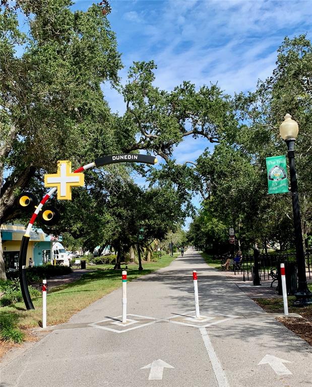 946 Highland Avenue Dunedin, FL 34698 - Photo 37 of 45