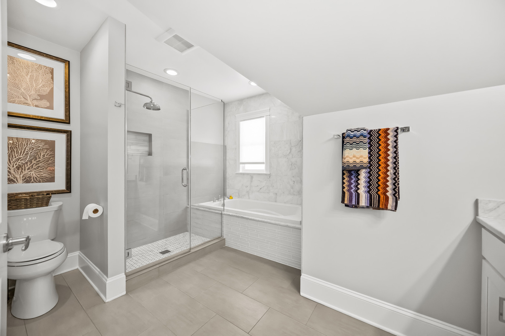 2121 Pioneer Road Evanston, IL 60201 - Photo 11 of 26