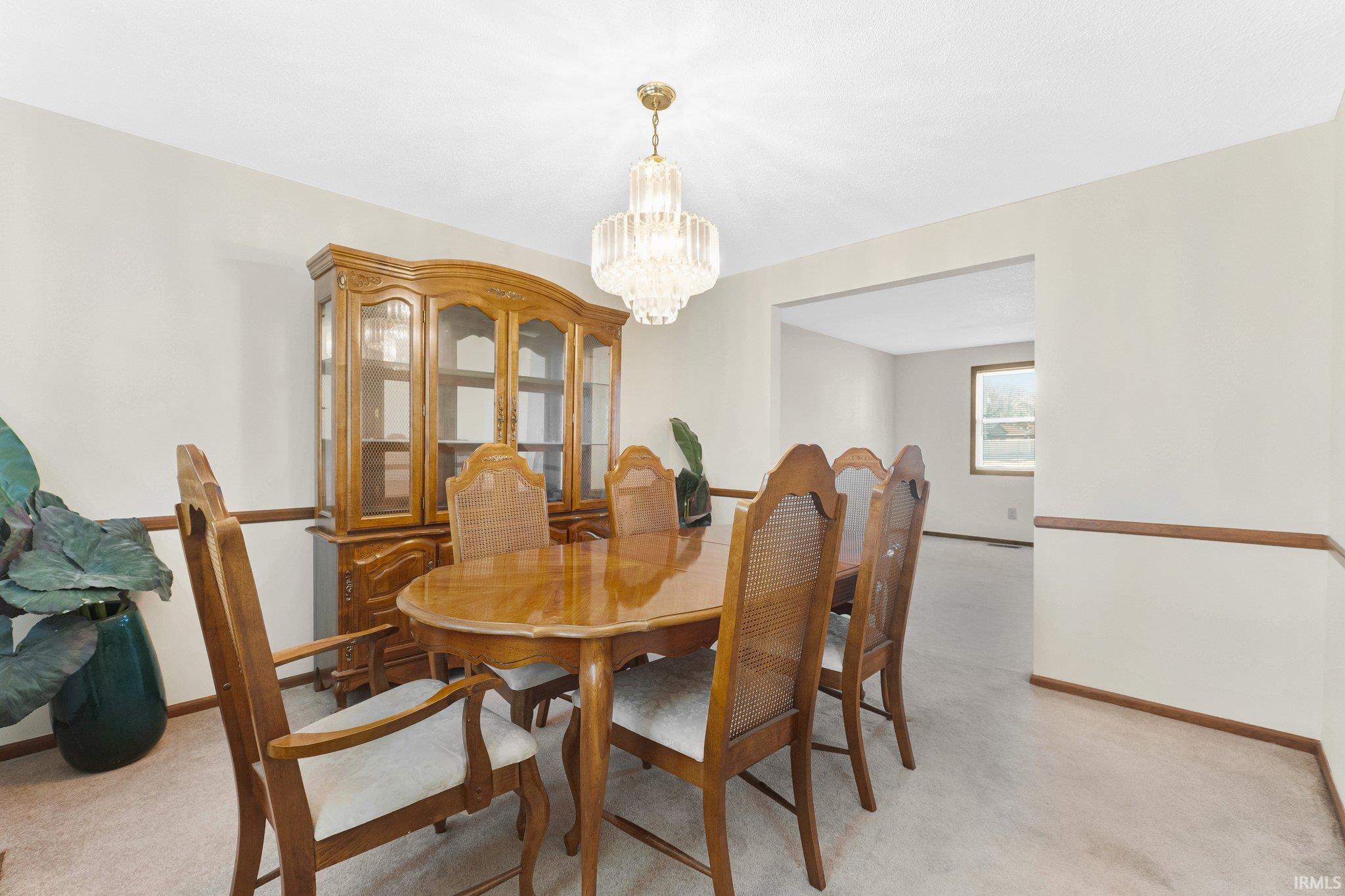 6621 Winchester Road Fort Wayne, IN 46819 - Photo 12 of 35
