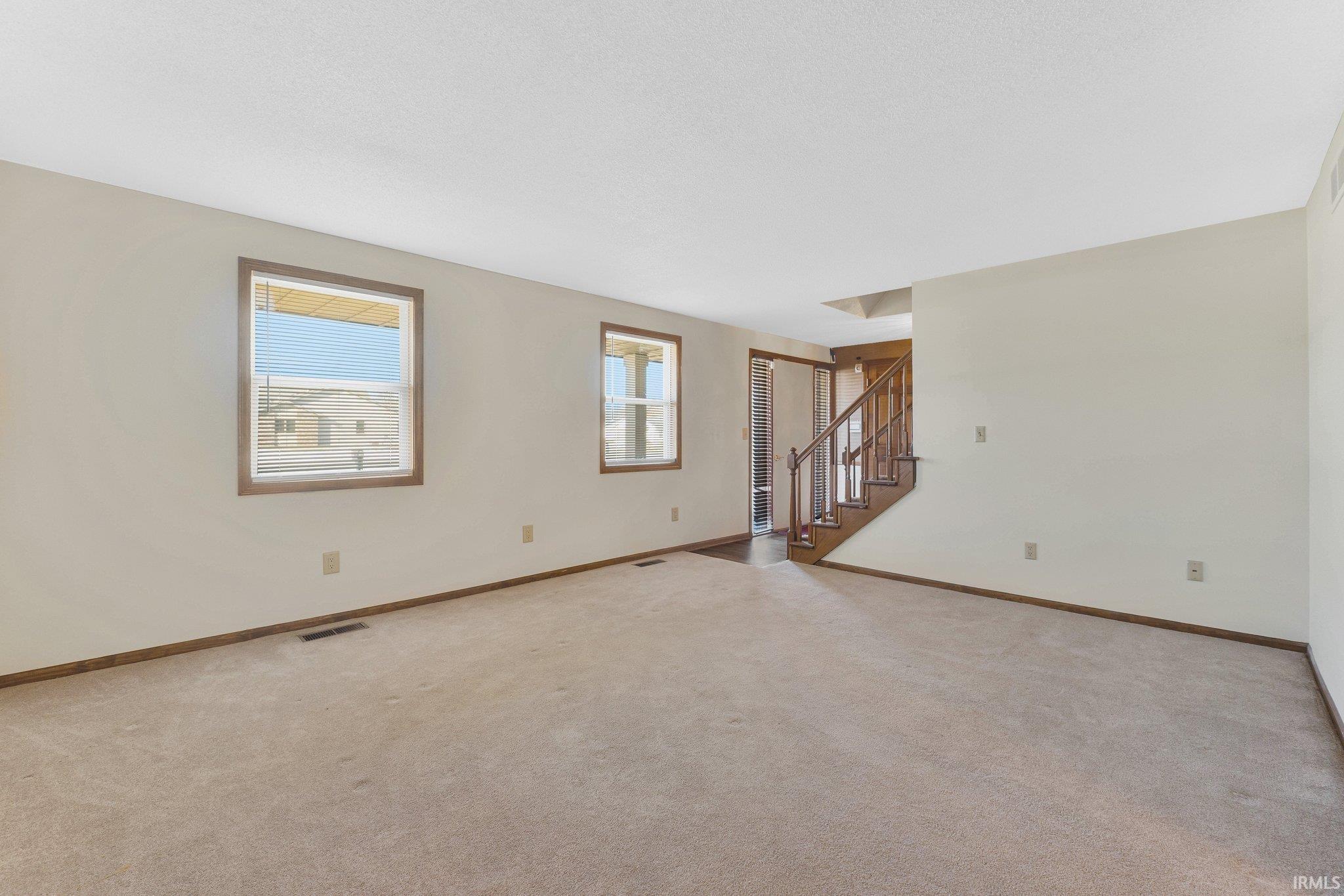 6621 Winchester Road Fort Wayne, IN 46819 - Photo 9 of 35