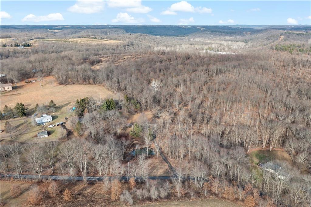 235 Murdocksville Road Clinton, PA 15026 - Photo 2 of 42 a view of beach and ocean