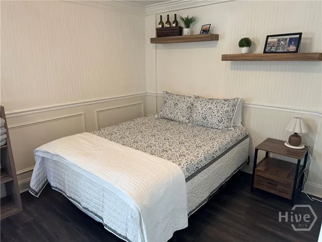 $2,100 | 1010 East Victory Drive, Unit E1, Savannah, GA 31405