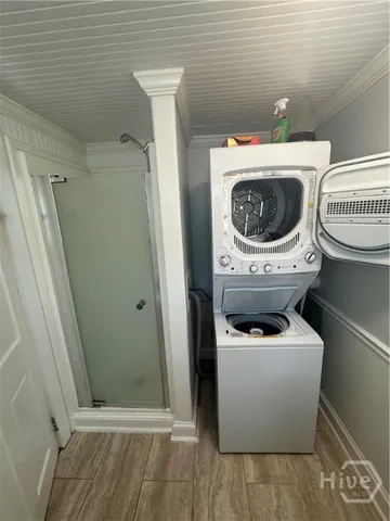 $2,100 | 1010 East Victory Drive, Unit E1, Savannah, GA 31405