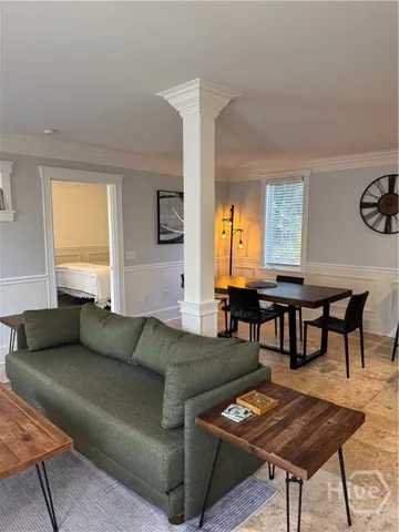 $2,100 | 1010 East Victory Drive, Unit E1, Savannah, GA 31405