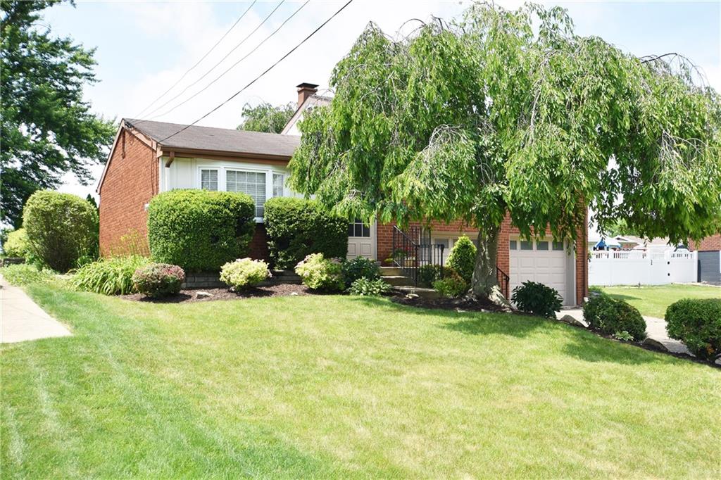 723 Lindsay Road Carnegie, PA 15106 - Photo 1 of 25 Gallery Image 1