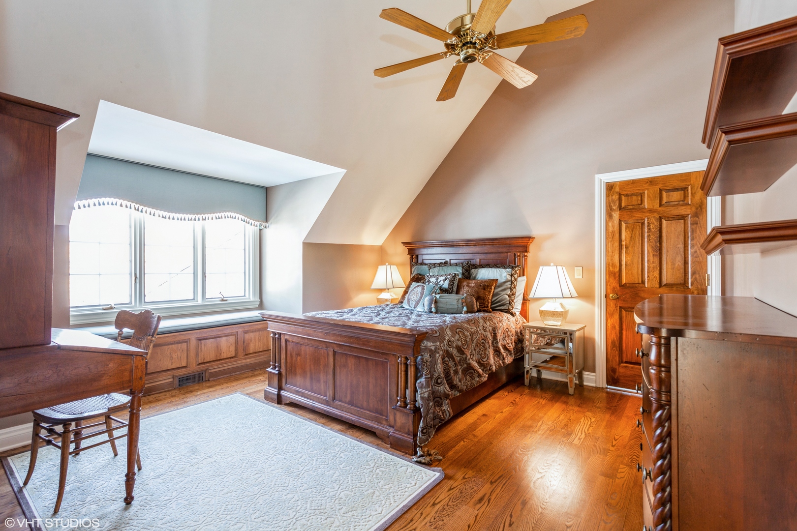 136 Circle Ridge Drive Burr Ridge, IL 60527 - Photo 29 of 38 a bedroom with a bed and wooden floor