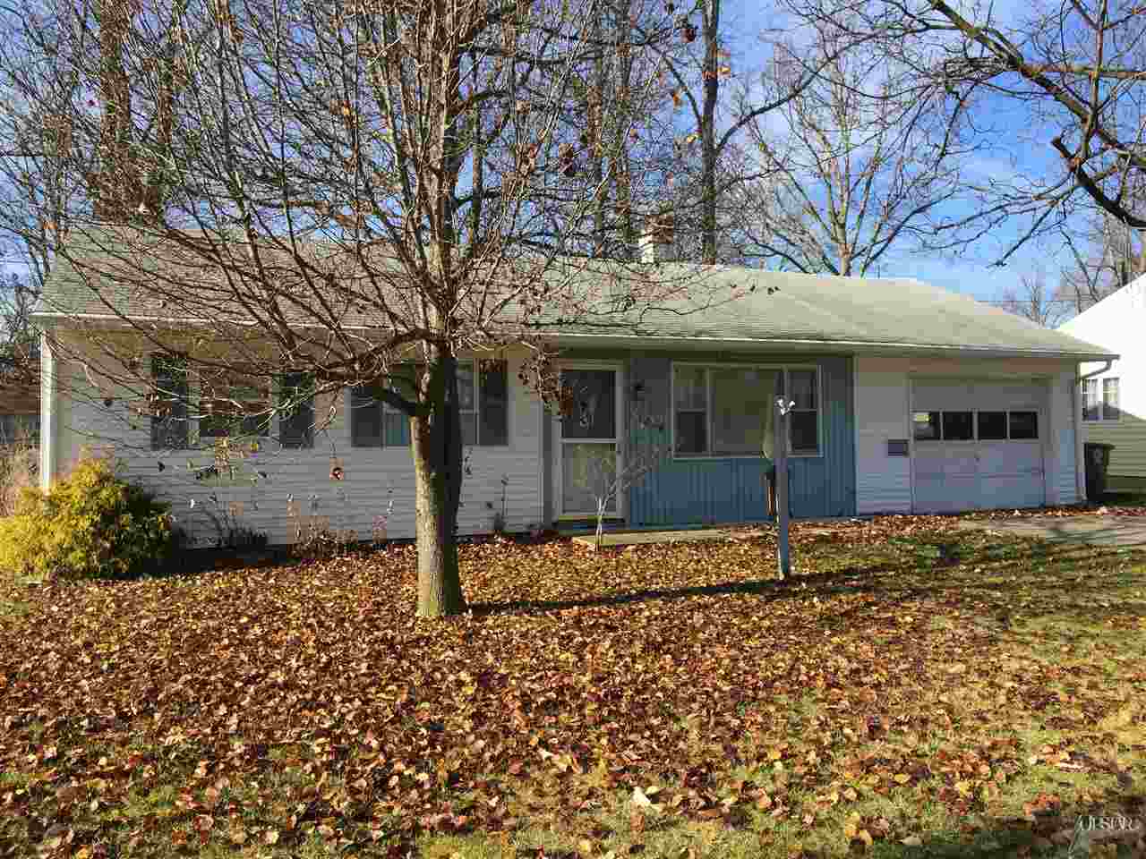 6016 Oakmont Road Fort Wayne, IN 46816 - Photo 2 of 15