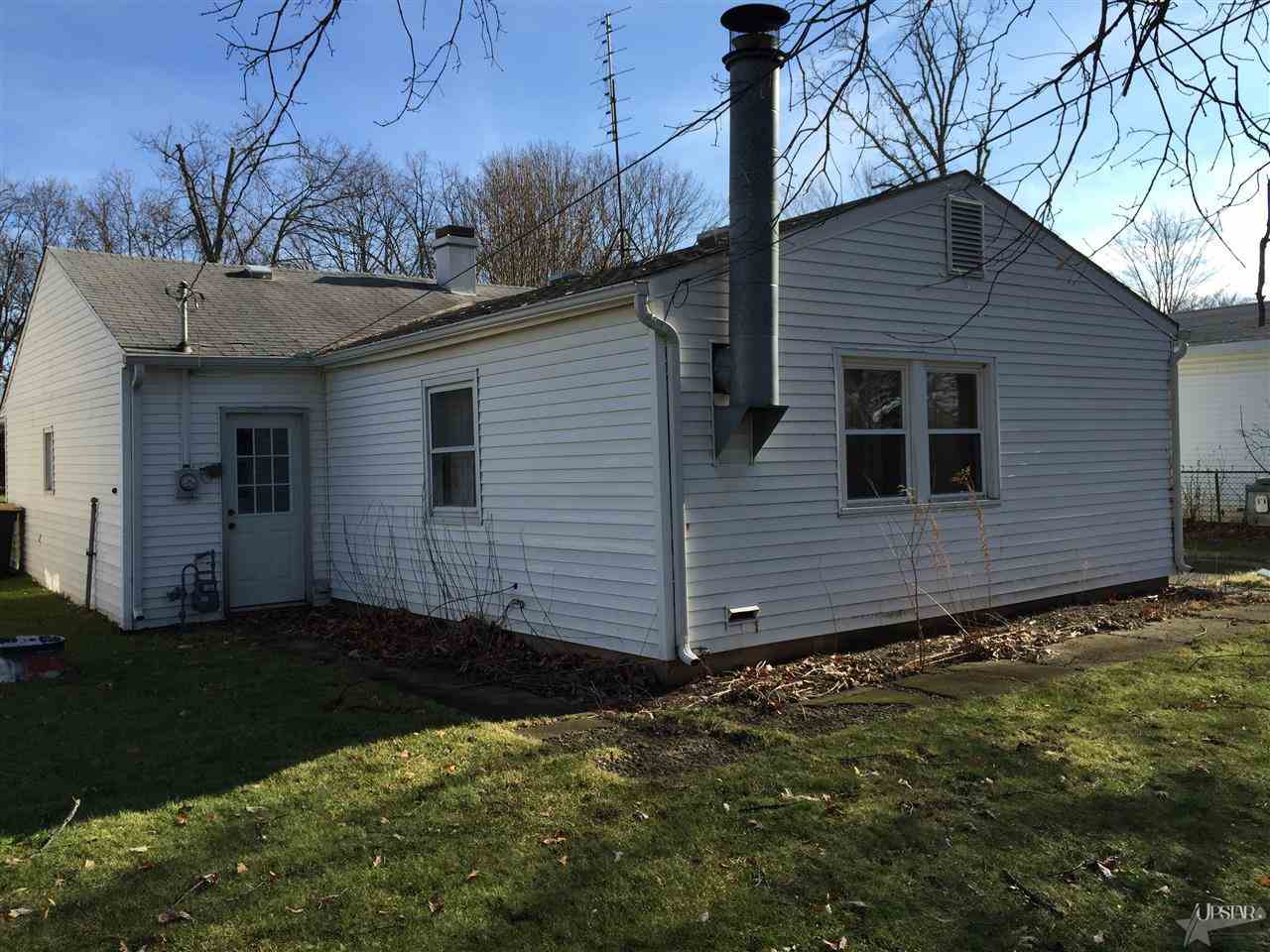 6016 Oakmont Road Fort Wayne, IN 46816 - Photo 3 of 15