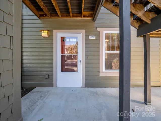 $285,000 | 1705 Deermouse Way, Hendersonville, NC 28792