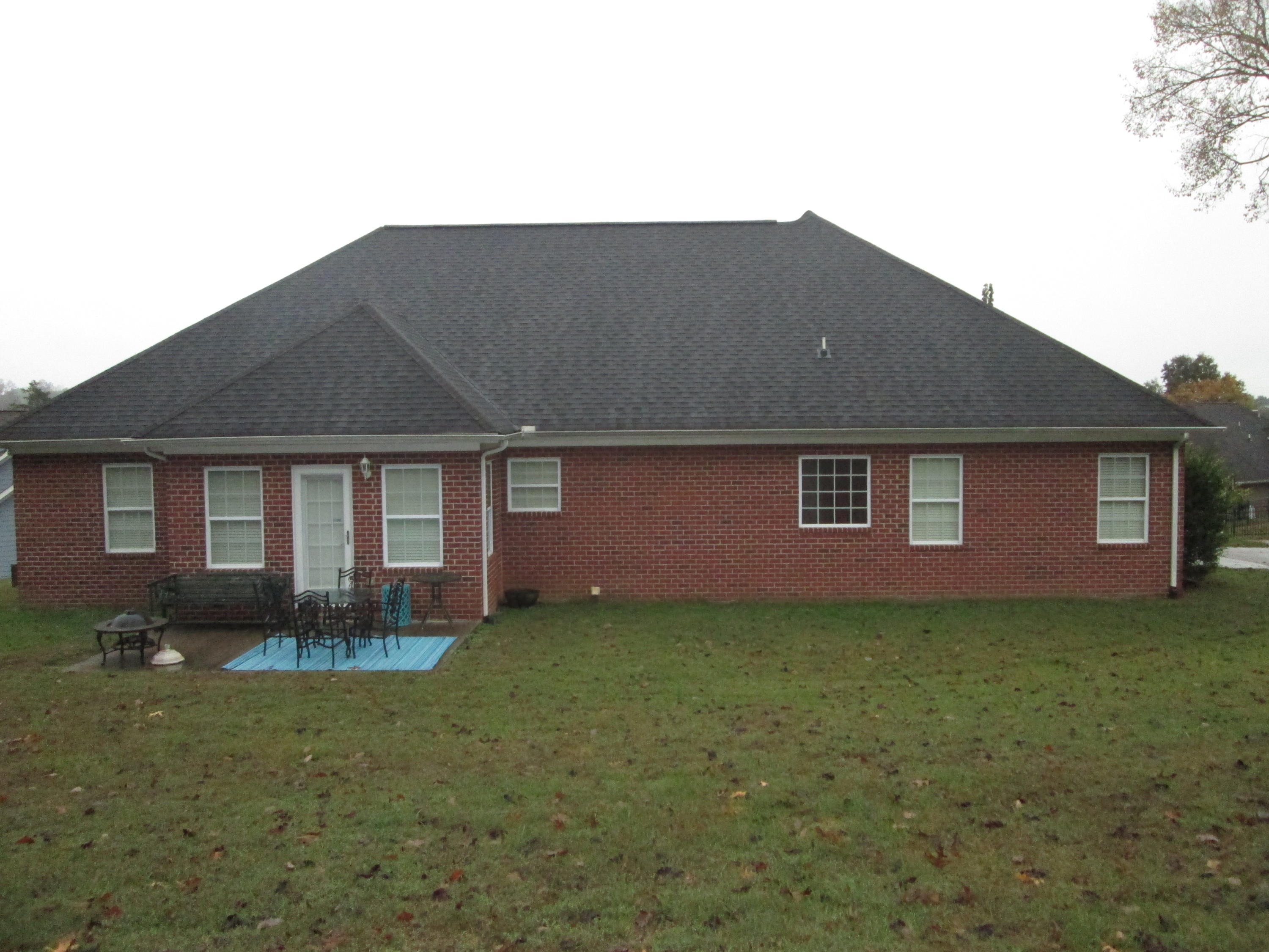 207 Rutherford Court Clinton, TN 37716 - Photo 5 of 21 IMG_1123