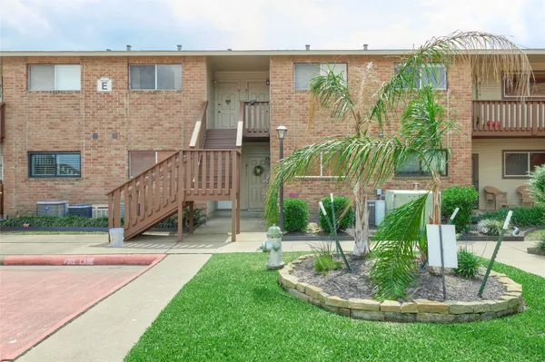 $222,500 | 801 River Road, Unit E111, Montgomery, TX 77356
