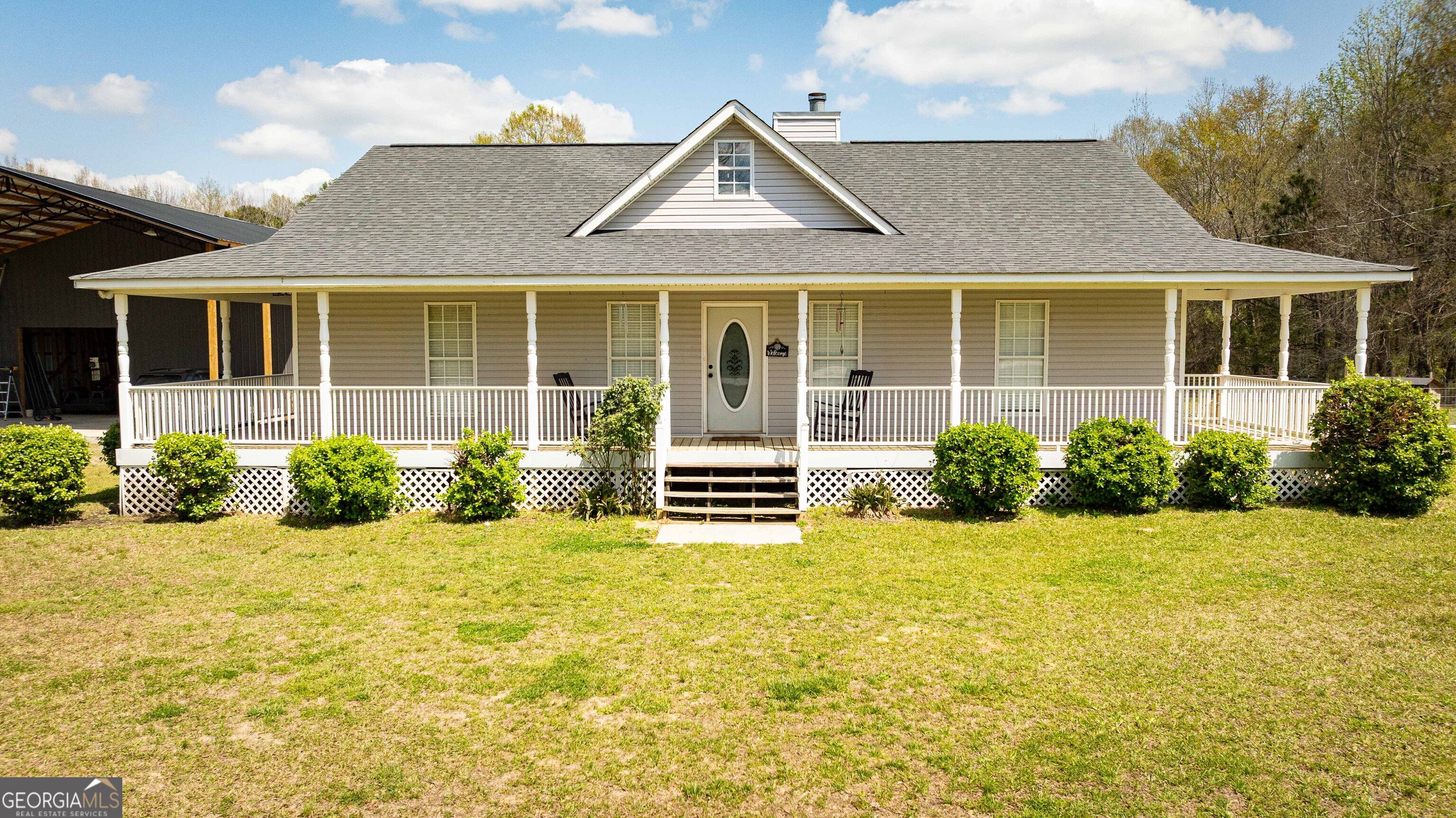 647 Pine Valley Road Meansville, GA 30256 - Photo 2 of 92