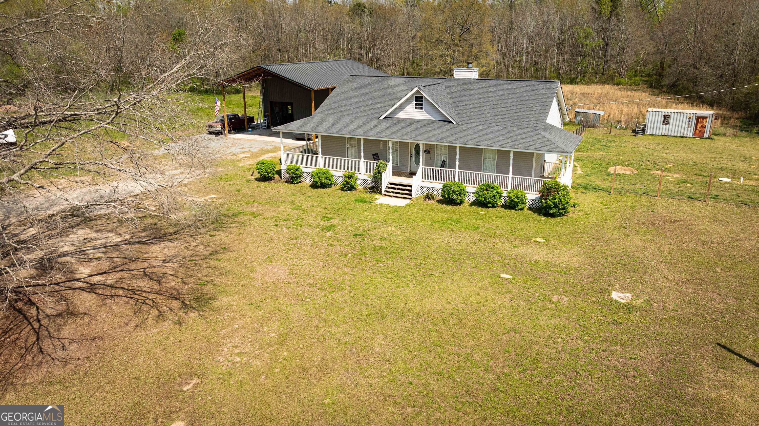 647 Pine Valley Road Meansville, GA 30256 - Photo 4 of 92