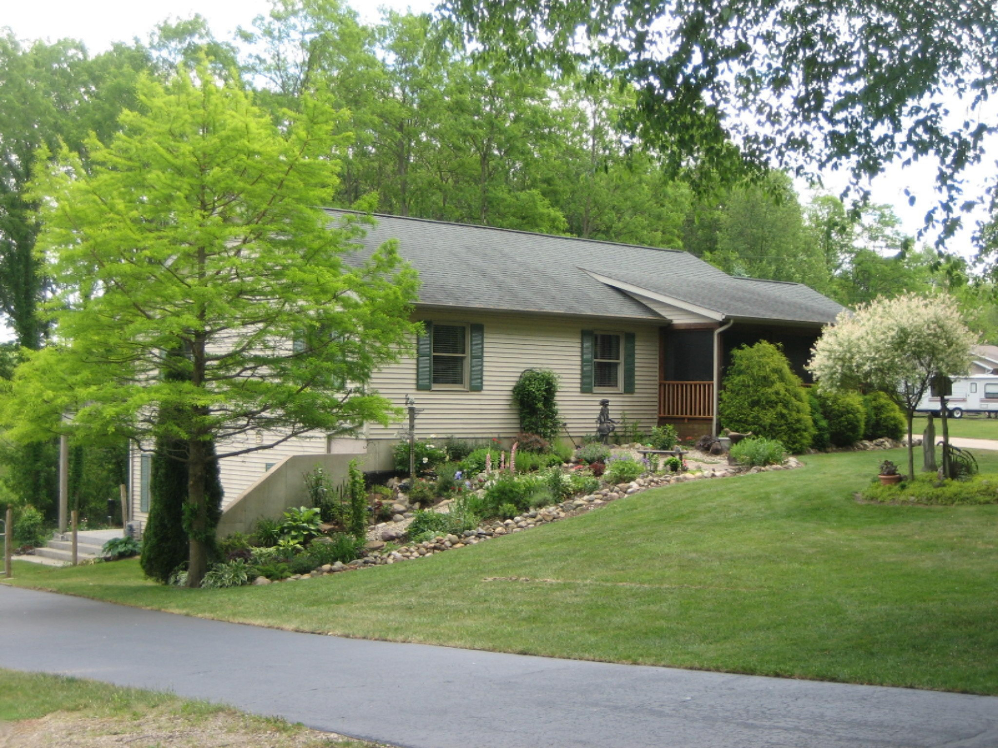 21710 13 Mile Road Bellevue, MI 49021 - Photo 37 of 42 front left