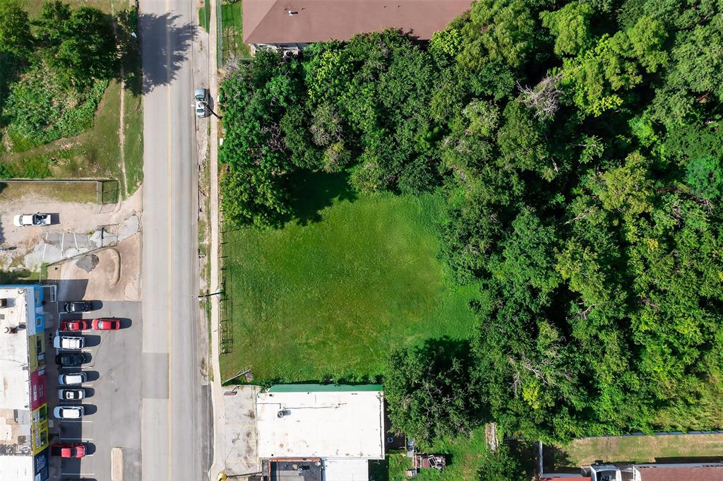 411 North Gilpin Avenue Dallas, TX 75211 - Photo 15 of 15 an aerial view of residential house with outdoor space