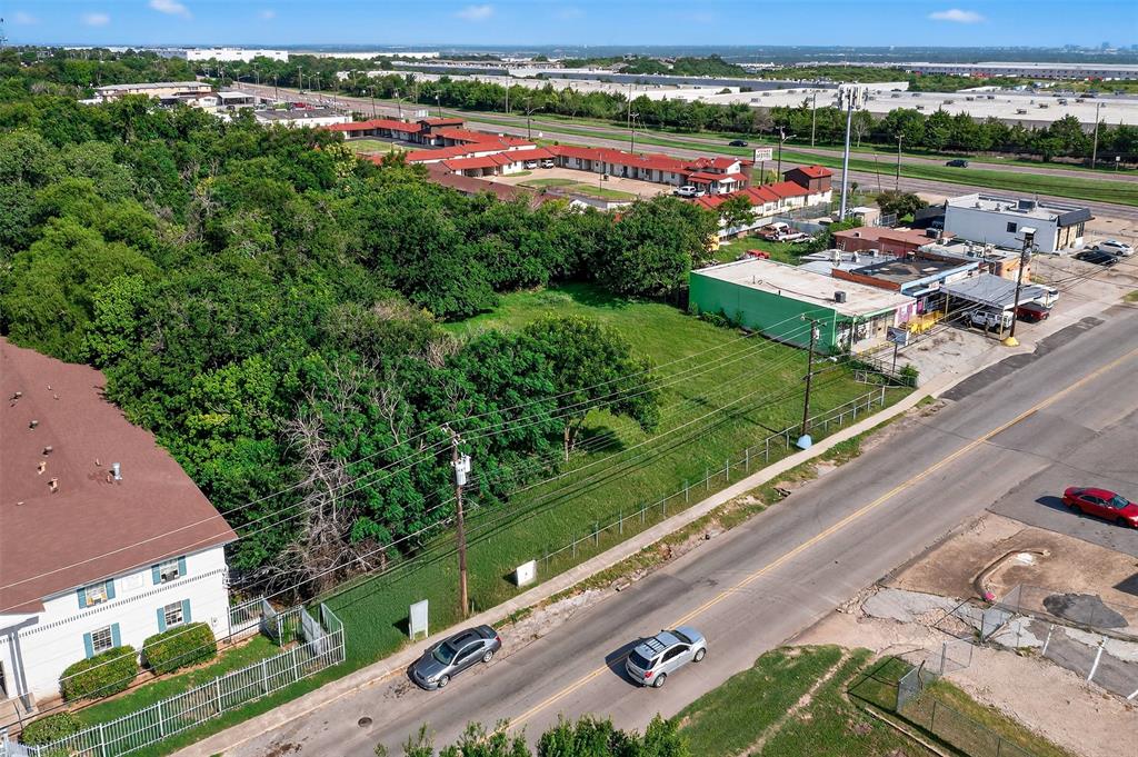 411 North Gilpin Avenue Dallas, TX 75211 - Photo 7 of 15 a view of a city