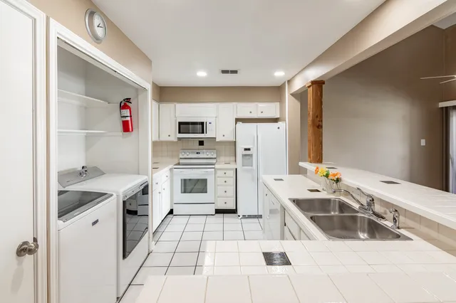 $198,900 | 44 April Point Drive South, Montgomery, TX 77356